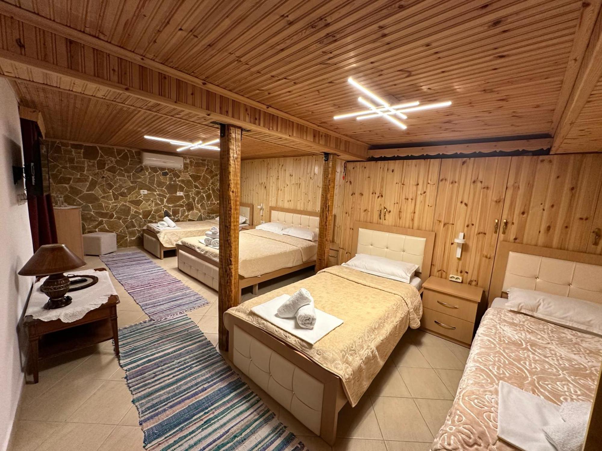 Gjirokastër "Mani Guest House" מראה חיצוני תמונה